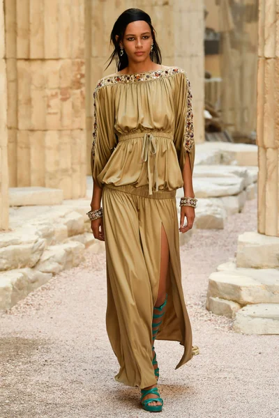 Look 76